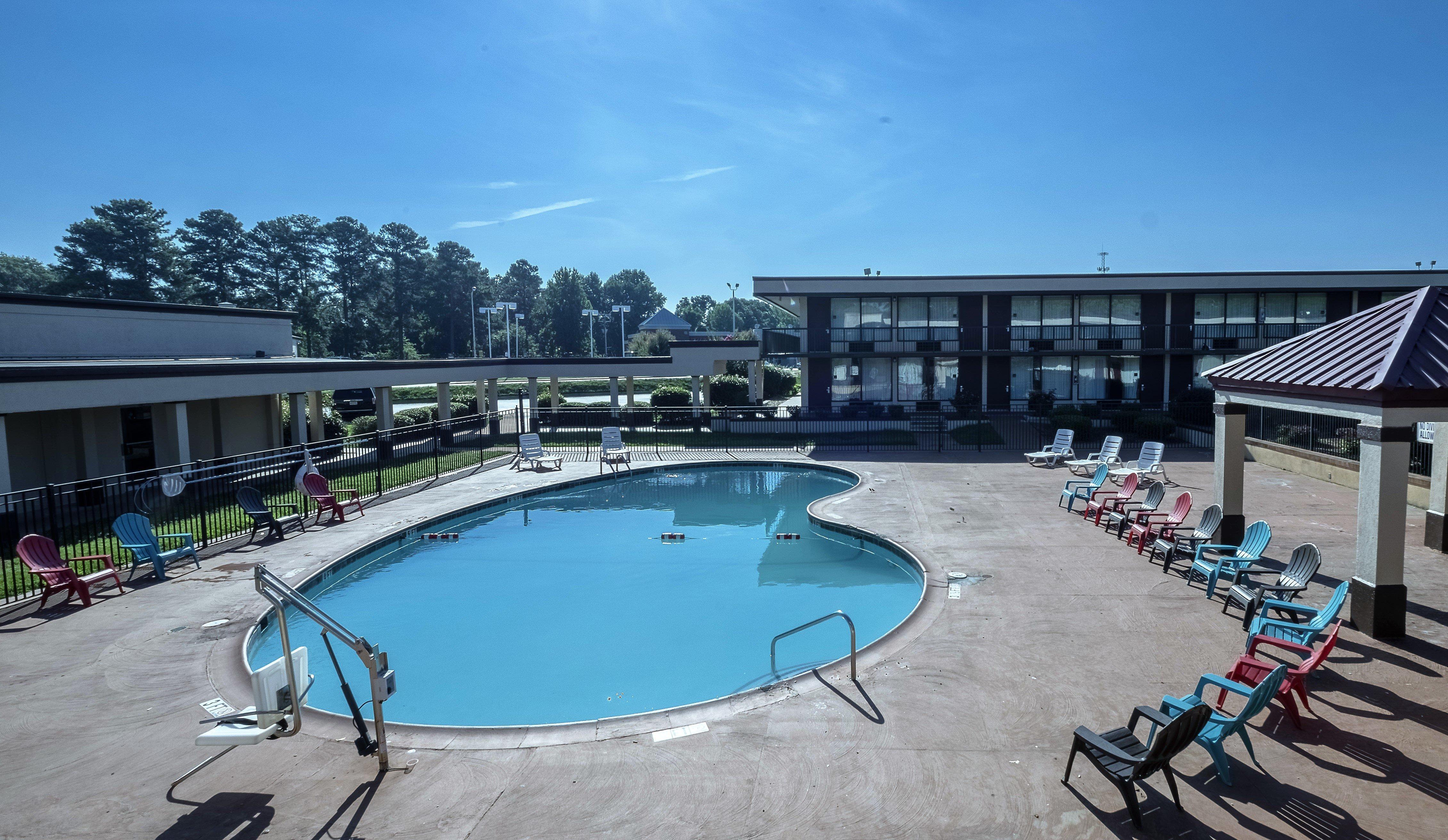 Horizon Inn & Suites Anderson Esterno foto
